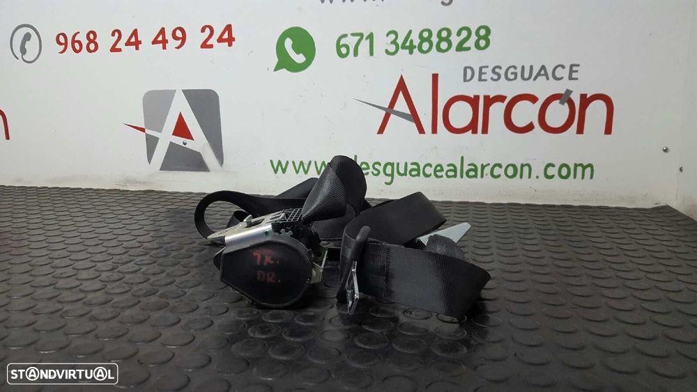 CINTO DE SEGURANÇA TRASEIRO DIREITO VOLKSWAGEN GOLF VI (5K1) SPORT - 1