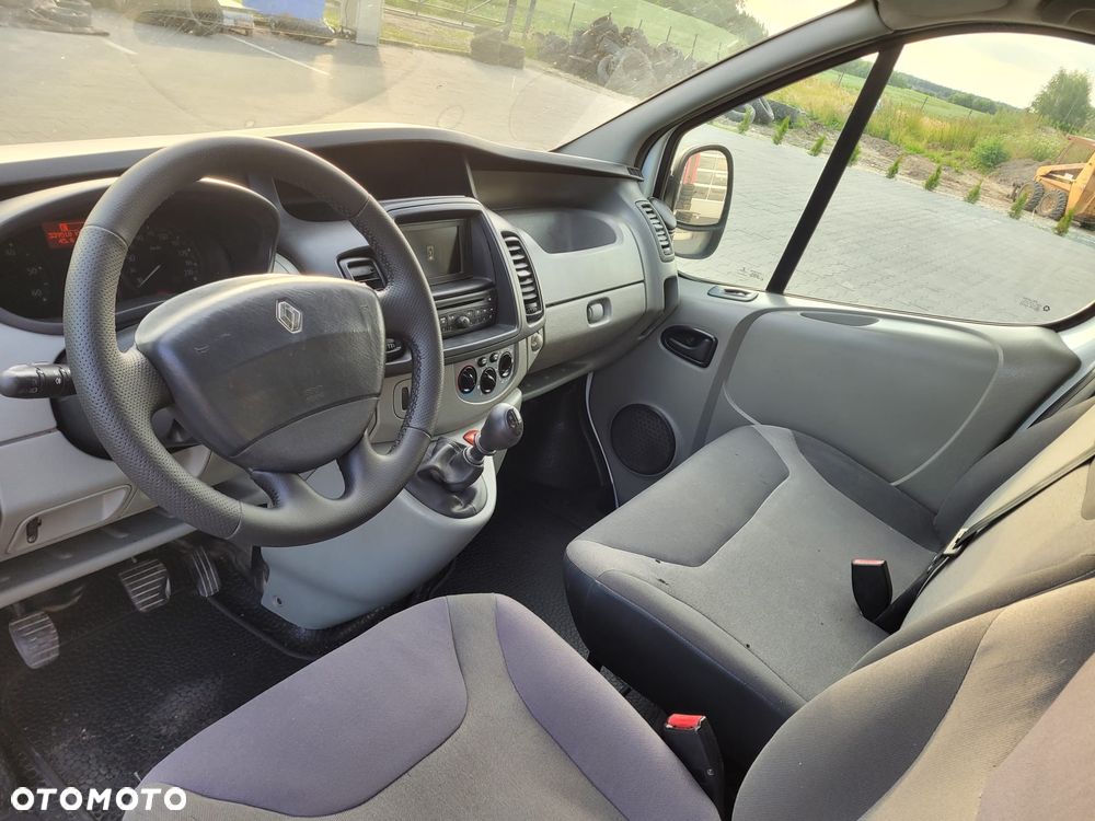 Renault Trafic - 8