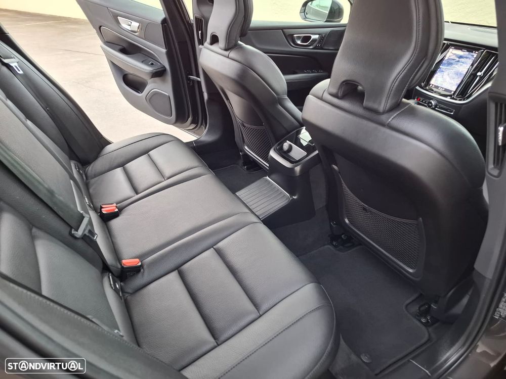 Volvo V60 2.0 T6 AWD TE Plus Bright - 8