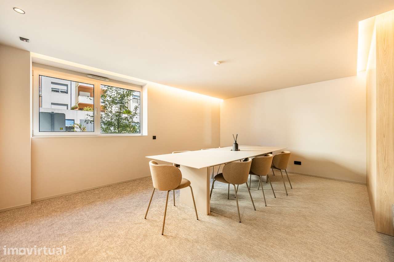 Apartamento T0 | Condomínio Privado com Piscina e Ginásio - Grande imagem: 5/32