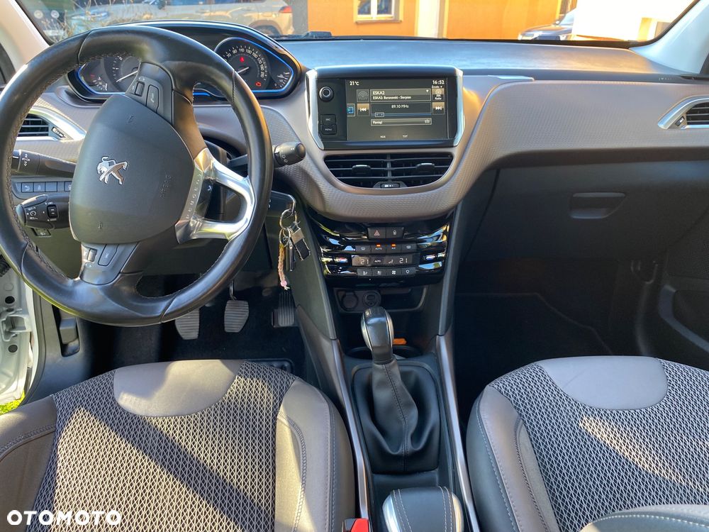 Peugeot 2008 1.6 VTi Allure - 5