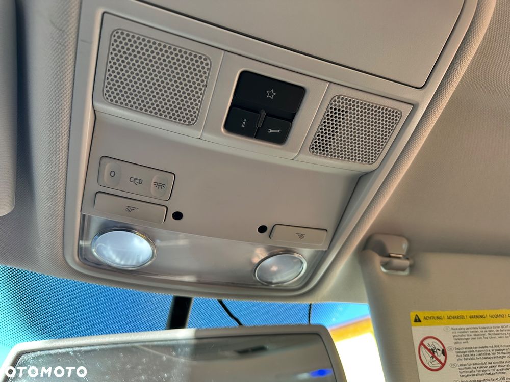 Volkswagen Passat 2.0 TDI Highline - 22