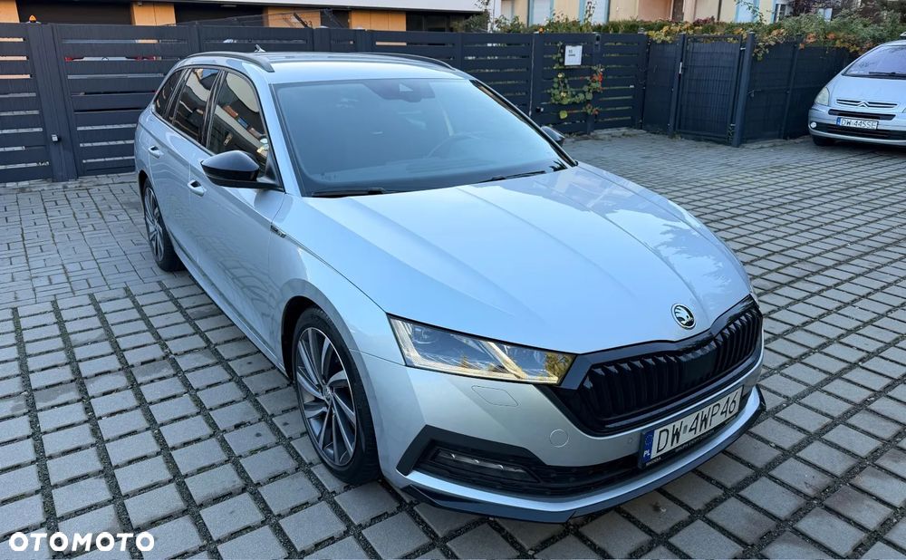 Skoda Octavia 2.0 TSI 4x4 Sportline DSG - 8
