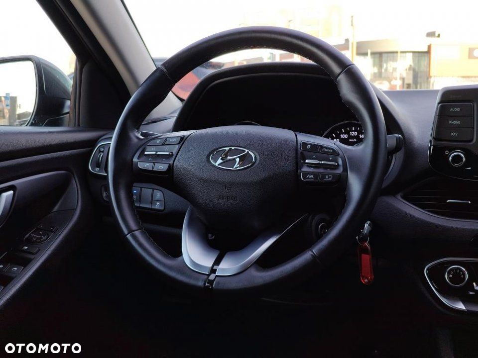 Hyundai i30 - 23