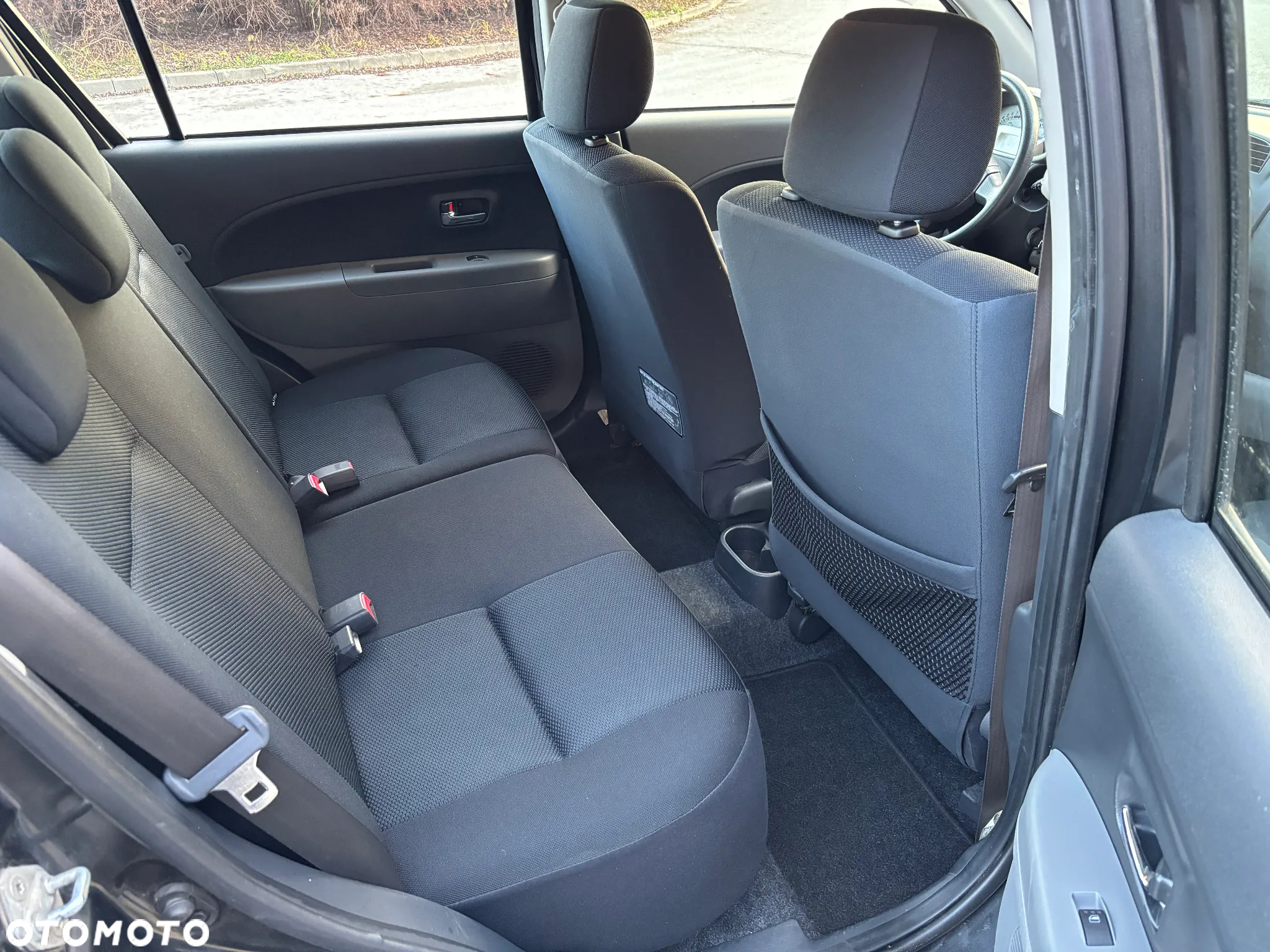Daihatsu Sirion 1.3 - 18