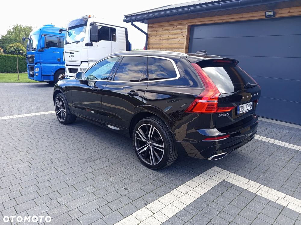Volvo XC 60 D4 R-Design - 9