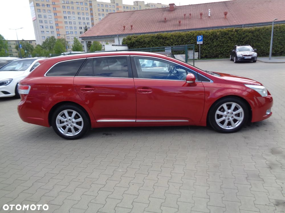 Toyota Avensis 2.0 D-4D Sol Premium - 8
