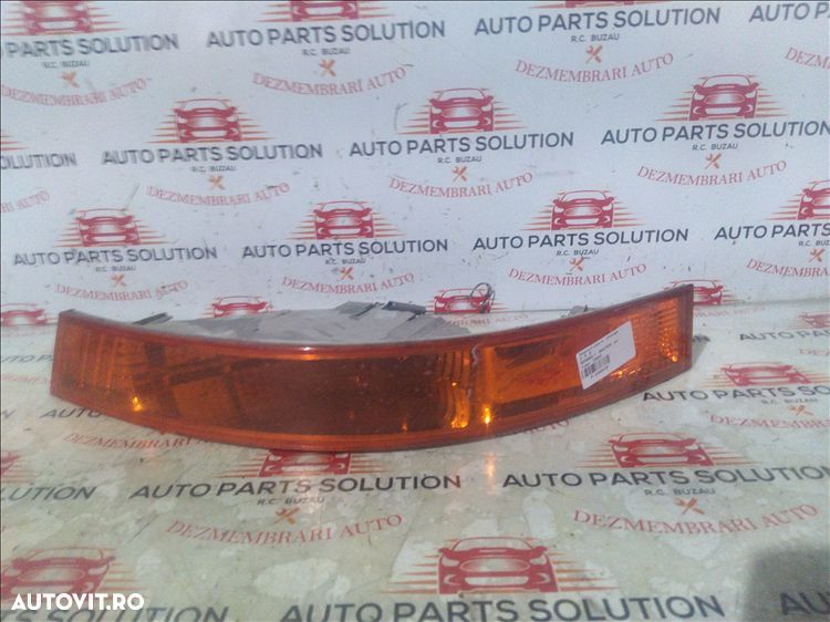semnalizare stanga 2.5 d renault master an fabr 2004 - 1
