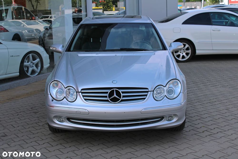 Mercedes-Benz CLK - 12