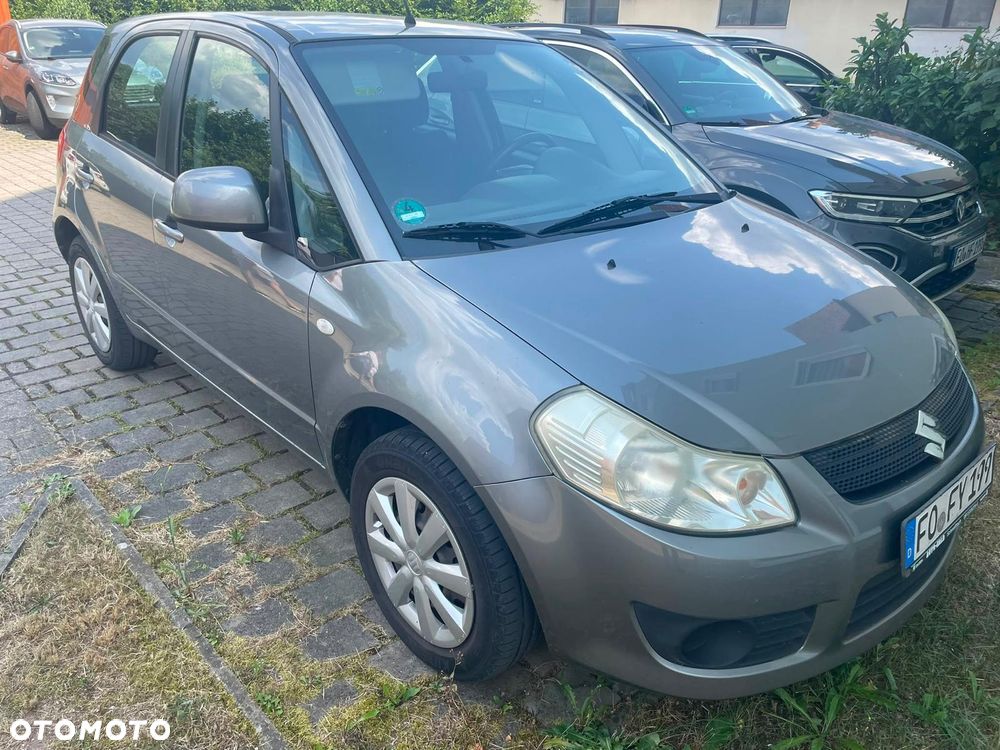Suzuki SX4 1.5 Streetline 4x2 Classic - 1