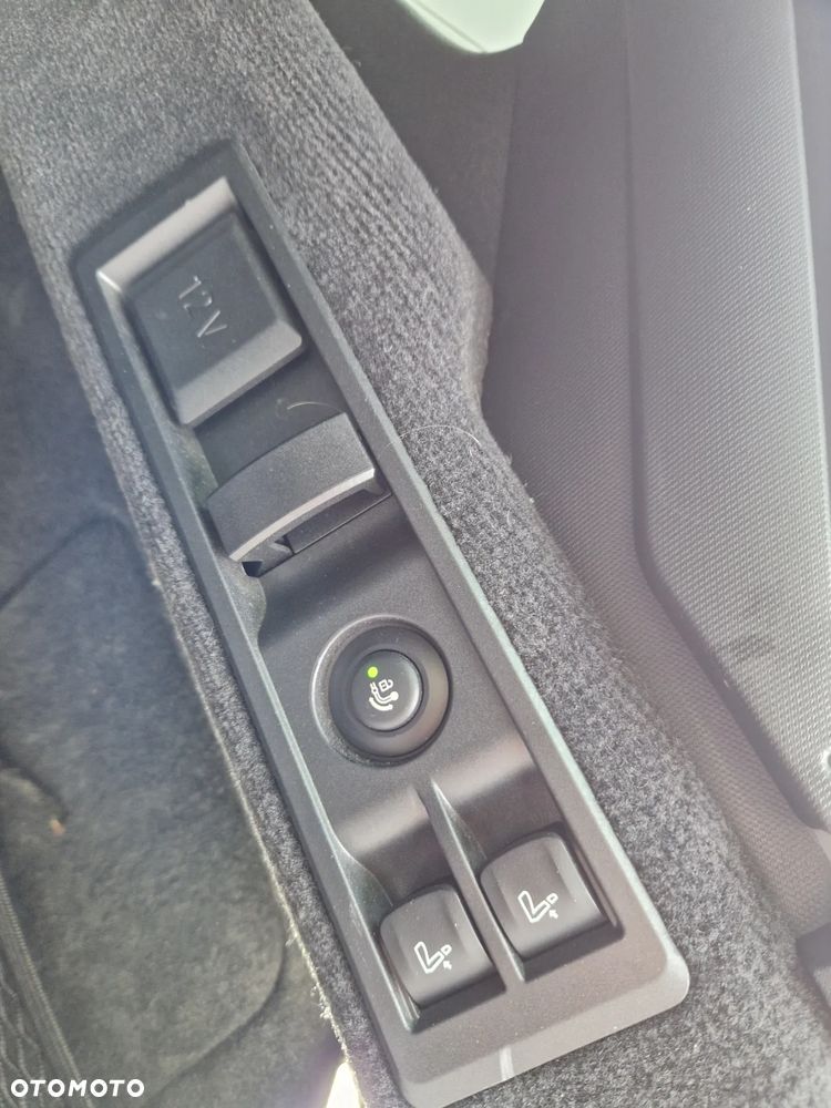 BMW Seria 3 320i Touring - 16