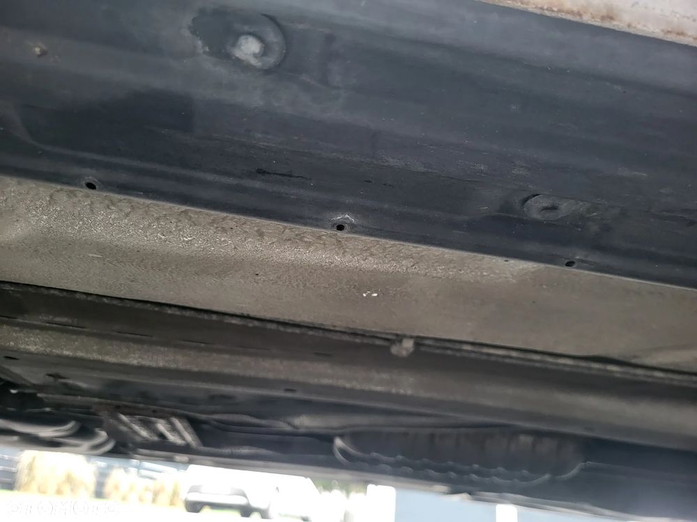 BMW Seria 5 525i - 11