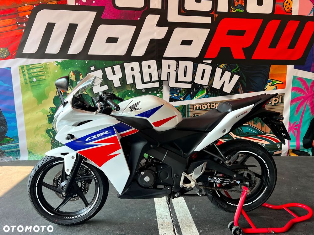 Honda CBR - 11