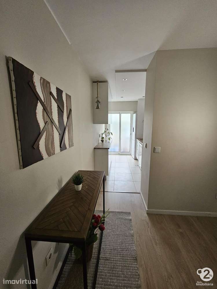 Apartamento T2 em São Mamede Infesta ( Monte dos Burgos ) - Grande imagem: 3/17