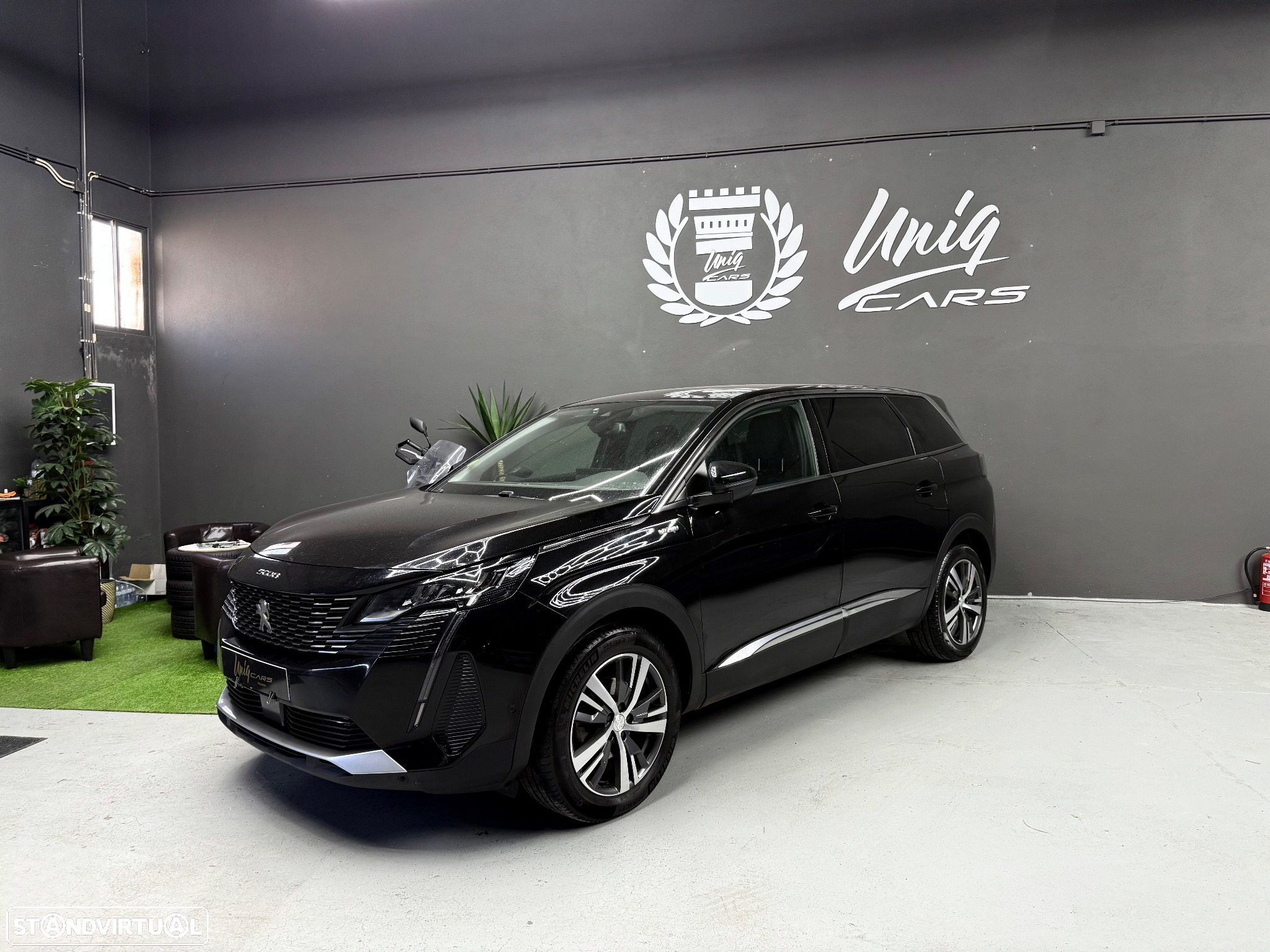 Peugeot 5008 1.5 BlueHDi Allure Pack EAT8 - 8