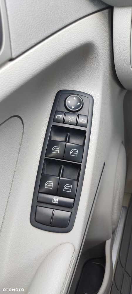 Mercedes-Benz ML 320 CDI 4Matic 7G-TRONIC - 27