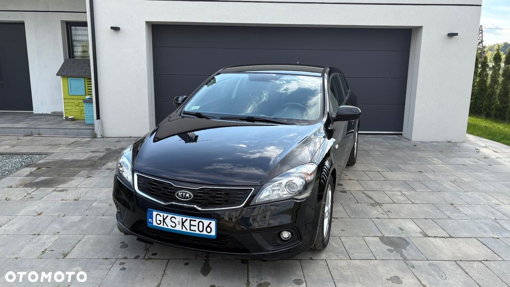 Kia Ceed 1.6 CRDi ISG Vision - 40