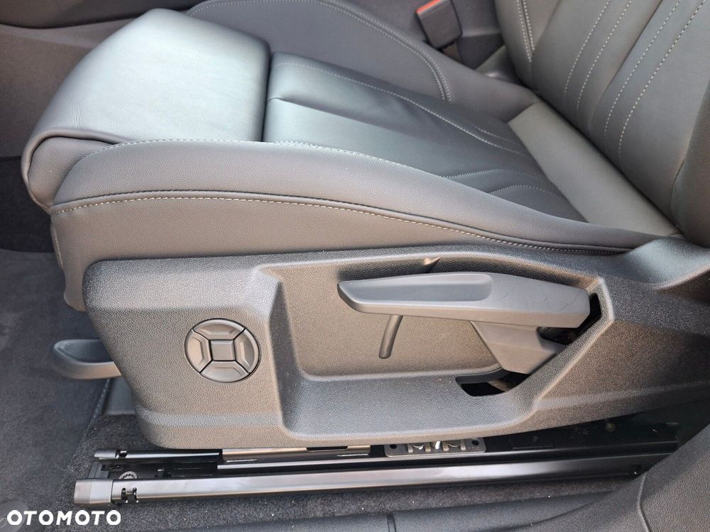 Audi Q3 Sportback - 13