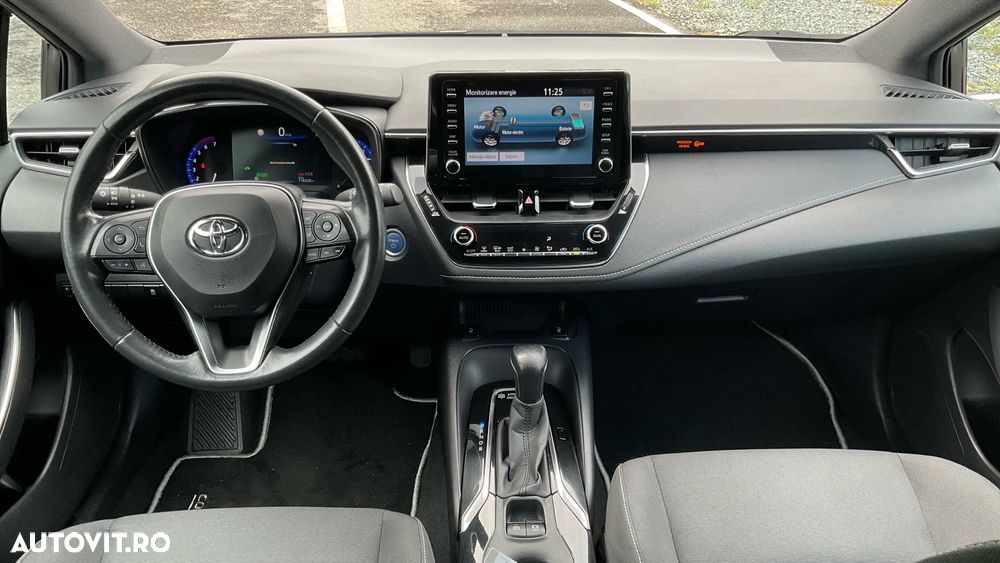 Toyota Corolla 1.8 HSD Dynamic - 11