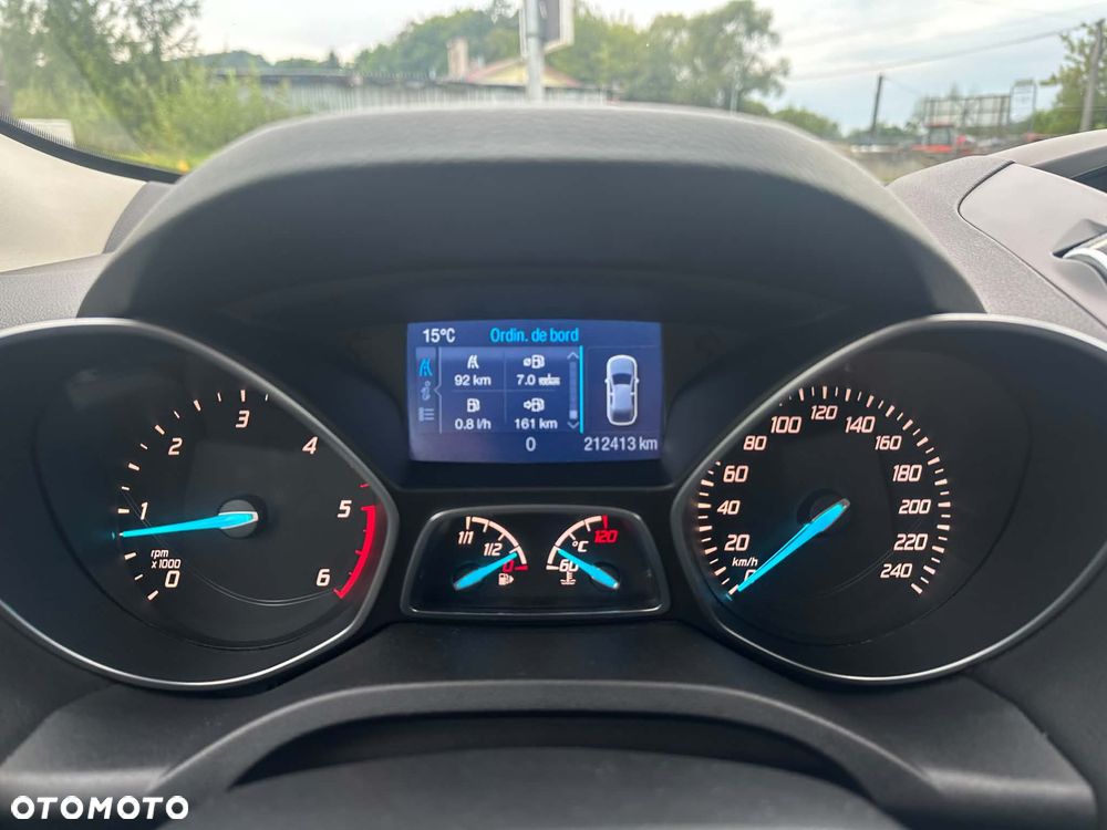 Ford Kuga 2.0 TDCi 4x4 Titanium - 25