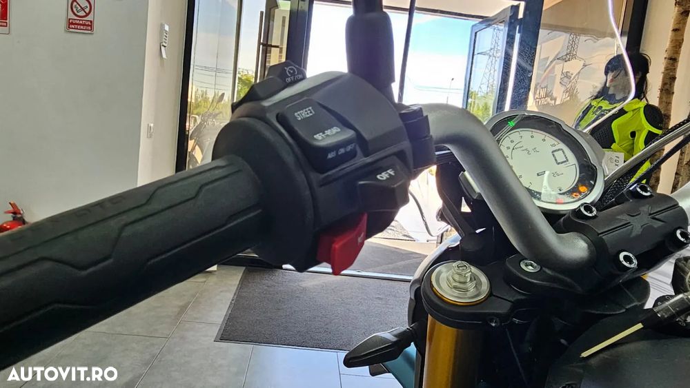 CF Moto 700CL-X Heritage - 9