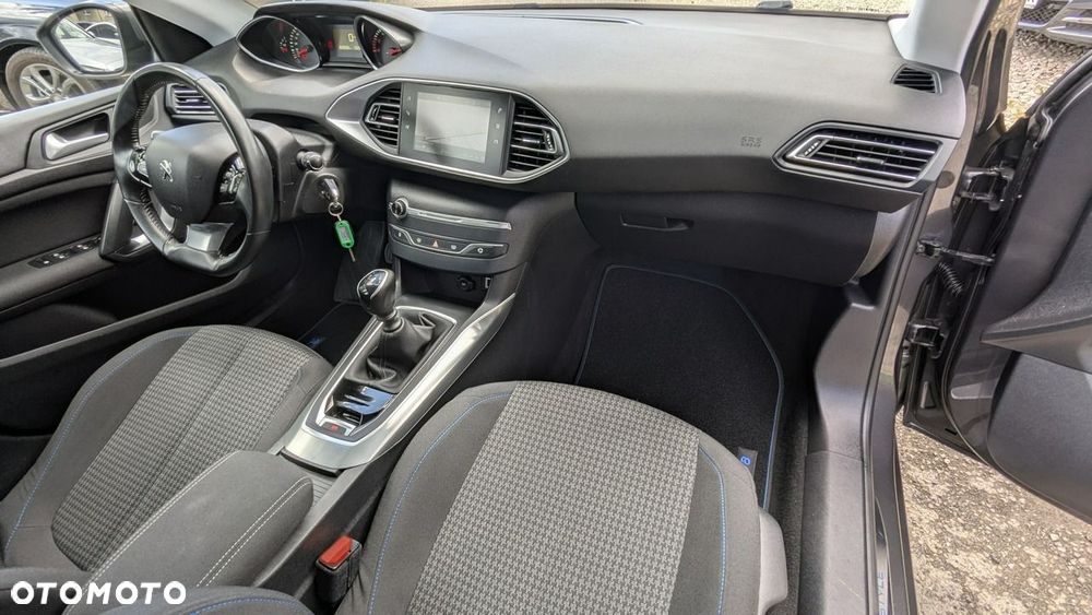 Peugeot 308 - 22