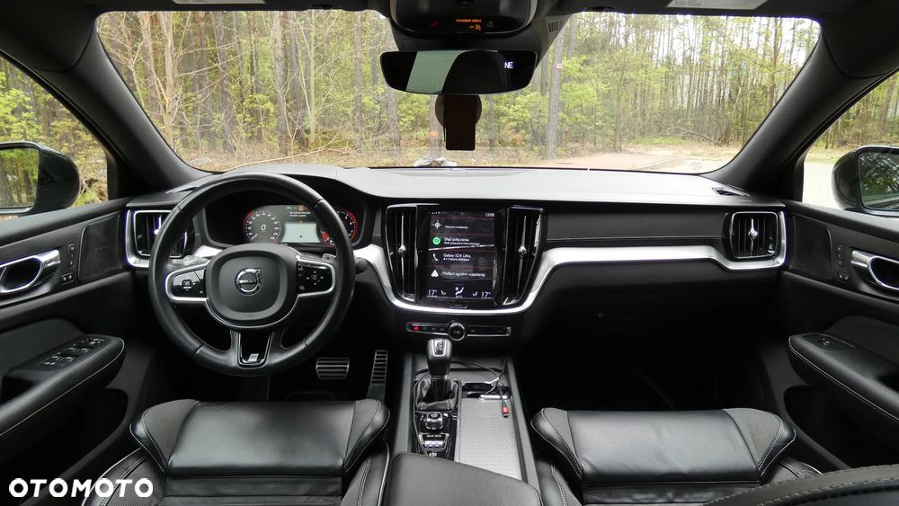 Volvo S60 T6 AWD R-Design - 13
