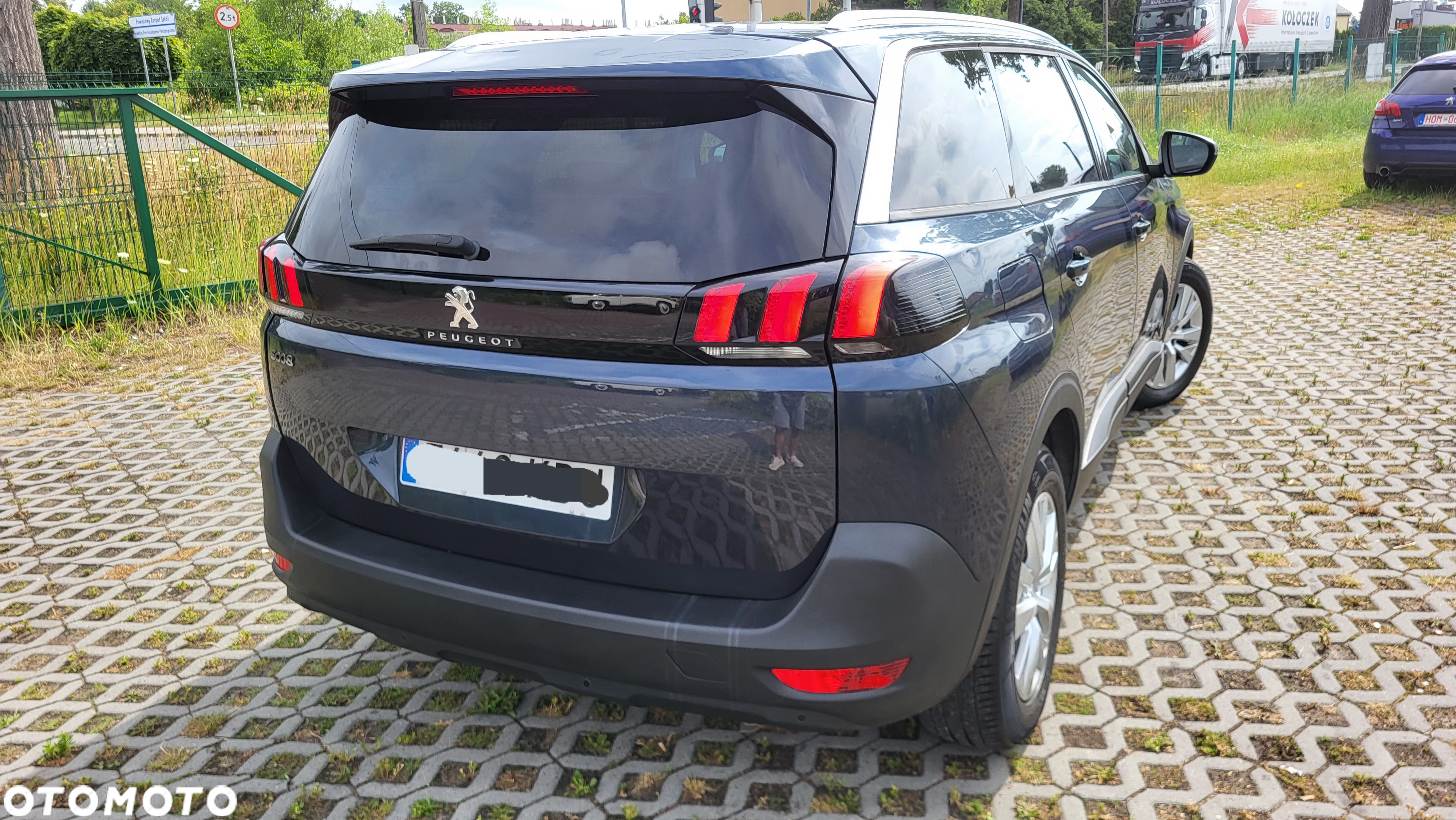 Peugeot 5008 BlueHDI 120 EAT6 Active - 17