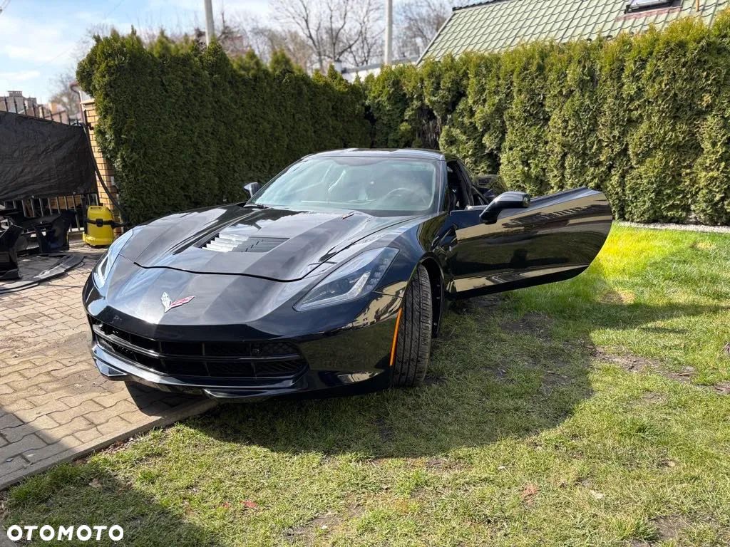Chevrolet Corvette - 1