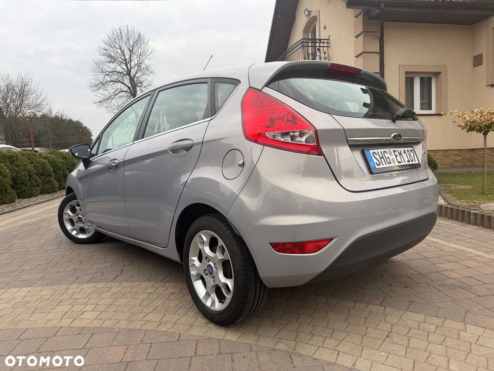 Ford Fiesta 1.25 Titanium EU5 - 4