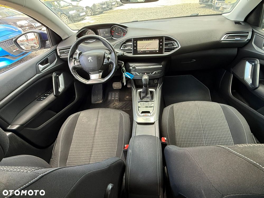 Peugeot 308 1.5 BlueHDi Active Pack Business S&S EAT8 - 22