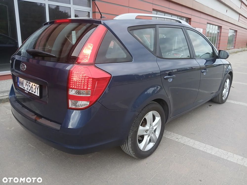 Kia Ceed 1.4 CVVT SW Vision - 6