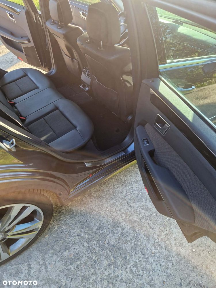 Mercedes-Benz Klasa E 350 CDI DPF 4Matic BlueEFFICIENCY 7G-TRONIC Avantgarde - 18