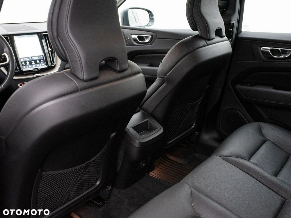 Volvo XC 60 B4 D AWD Inscription - 23