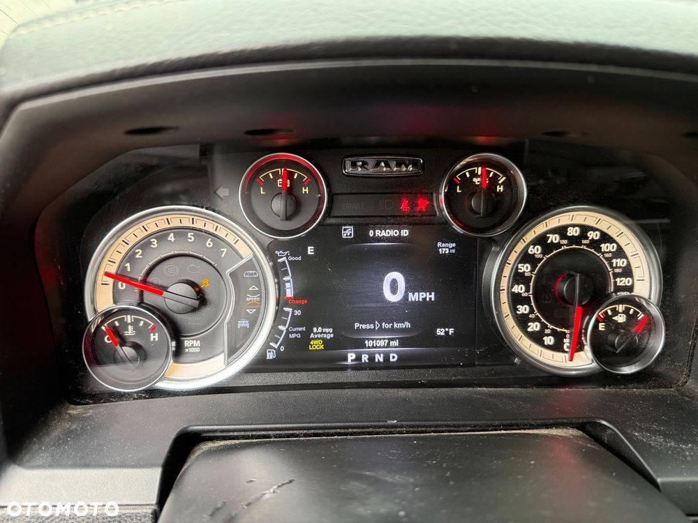 Dodge RAM 5.7 4x4 - 10