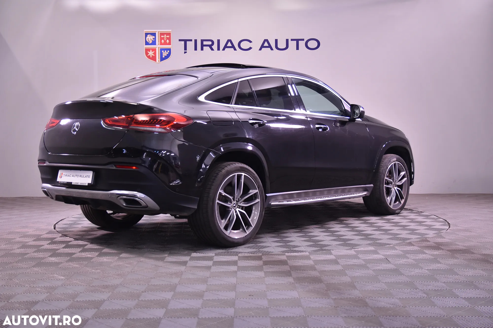 Mercedes-Benz GLE Coupe 350 e 4Matic 9G-TRONIC AMG Line - 5