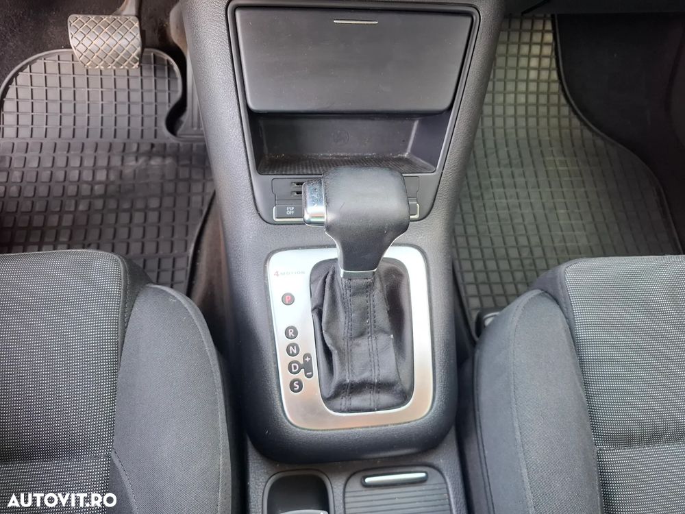 Volkswagen Tiguan - 10