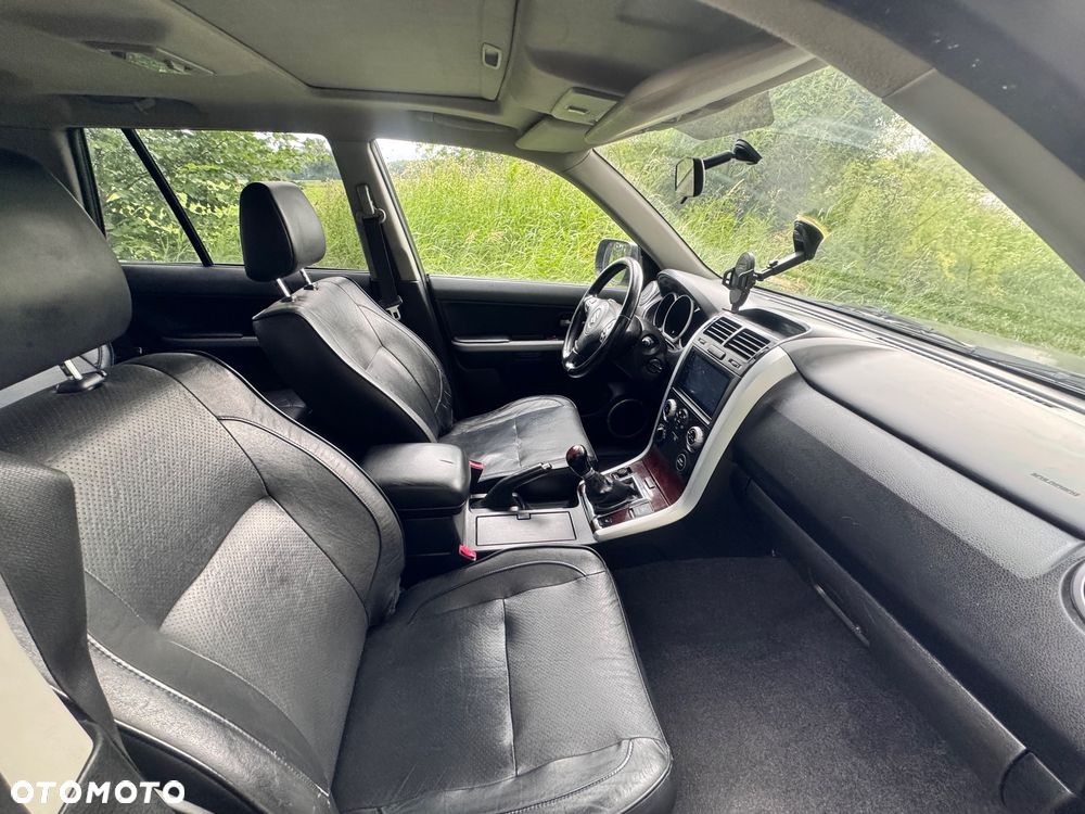 Suzuki Grand Vitara 1.9 DDiS - 12