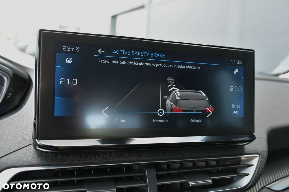 Peugeot 3008 1.5 BlueHDi Active Pack S&S EAT8 - 33