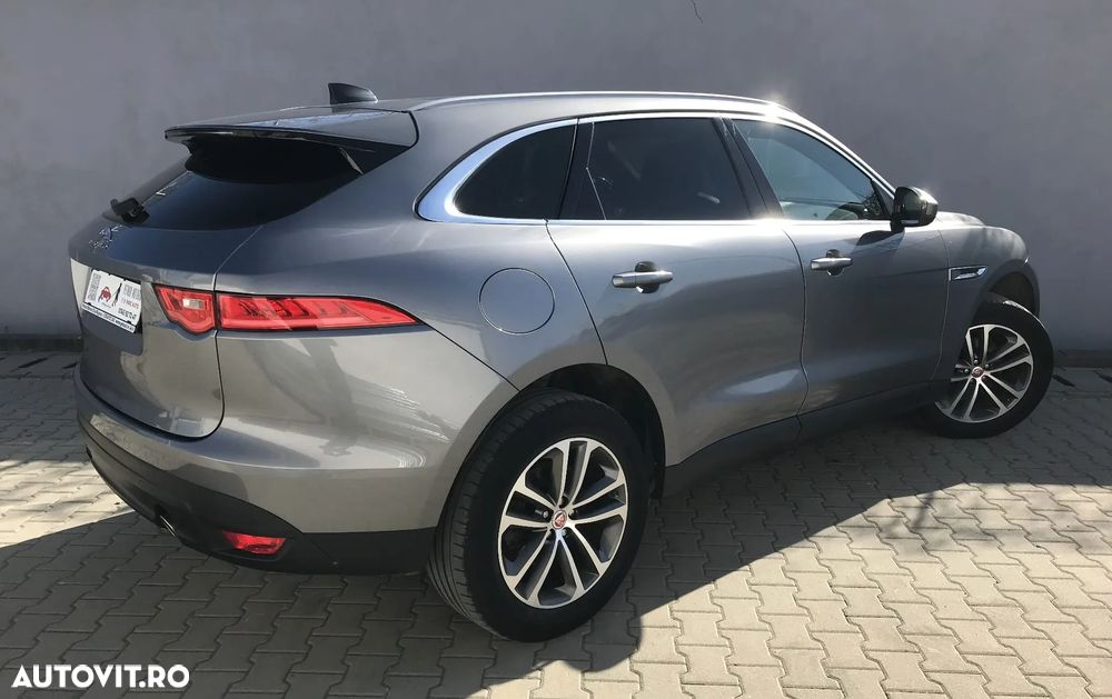 Jaguar F-Pace - 3
