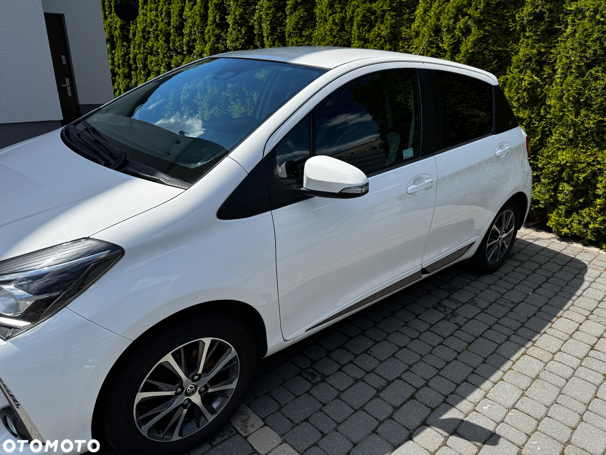 Toyota Yaris 1.5 20th Anniversary CVT - 3
