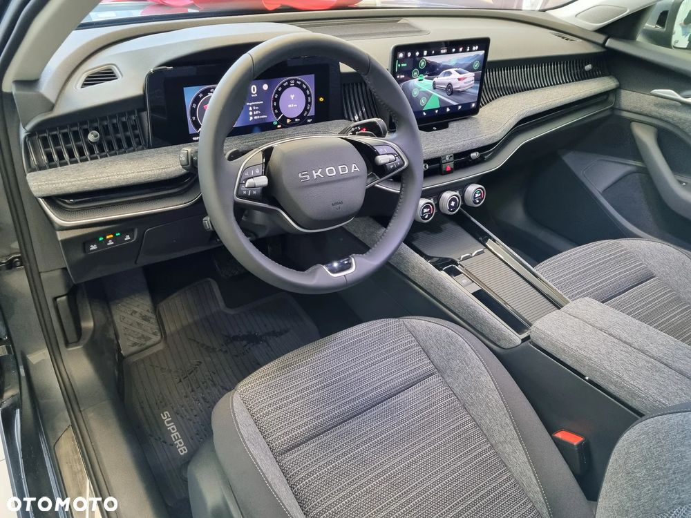 Skoda Superb 2.0 TSI Drive DSG - 14