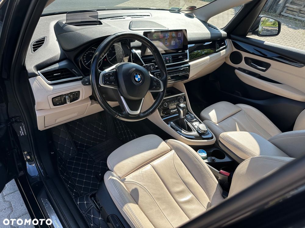 BMW Seria 2 220d - 13