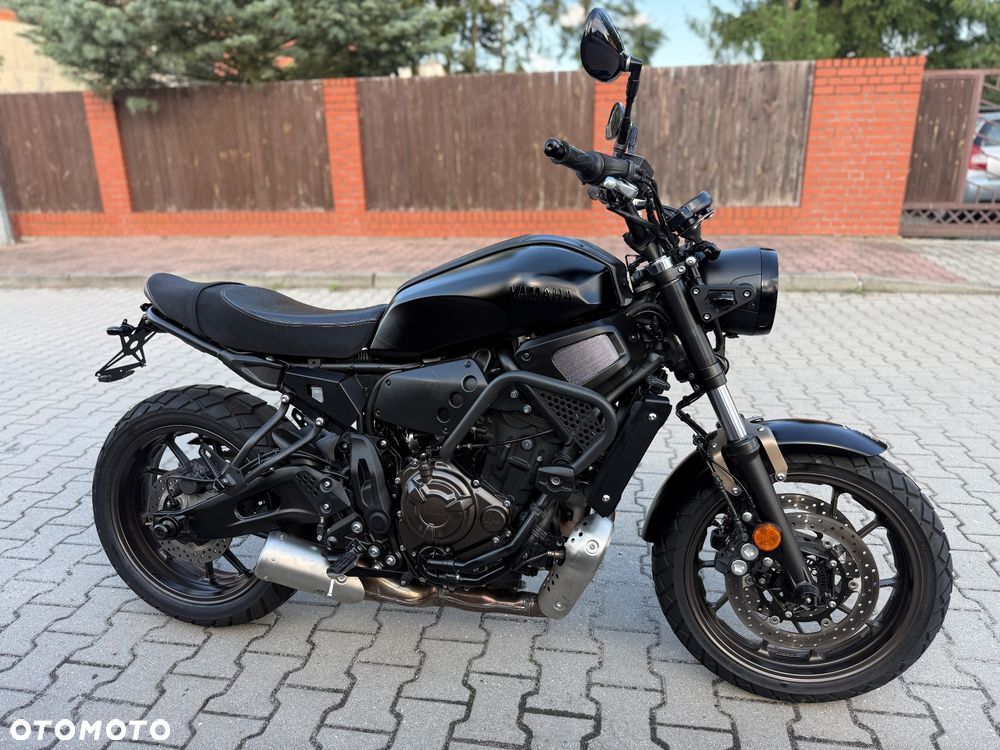 Yamaha XSR - 6