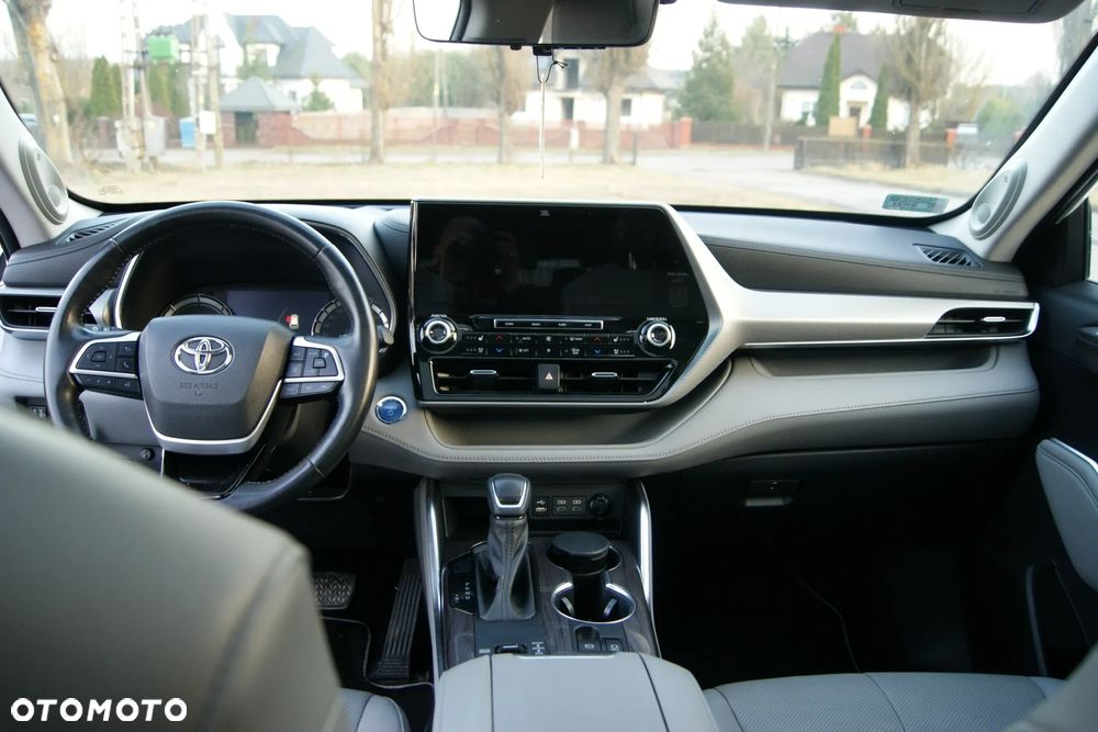 Toyota Highlander 2.5 Hybrid Executive Style - 32