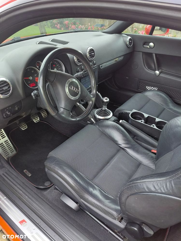 Audi TT Coupé 1.8 T quattro - 10