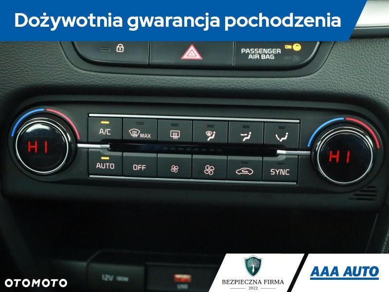 Kia Ceed - 12