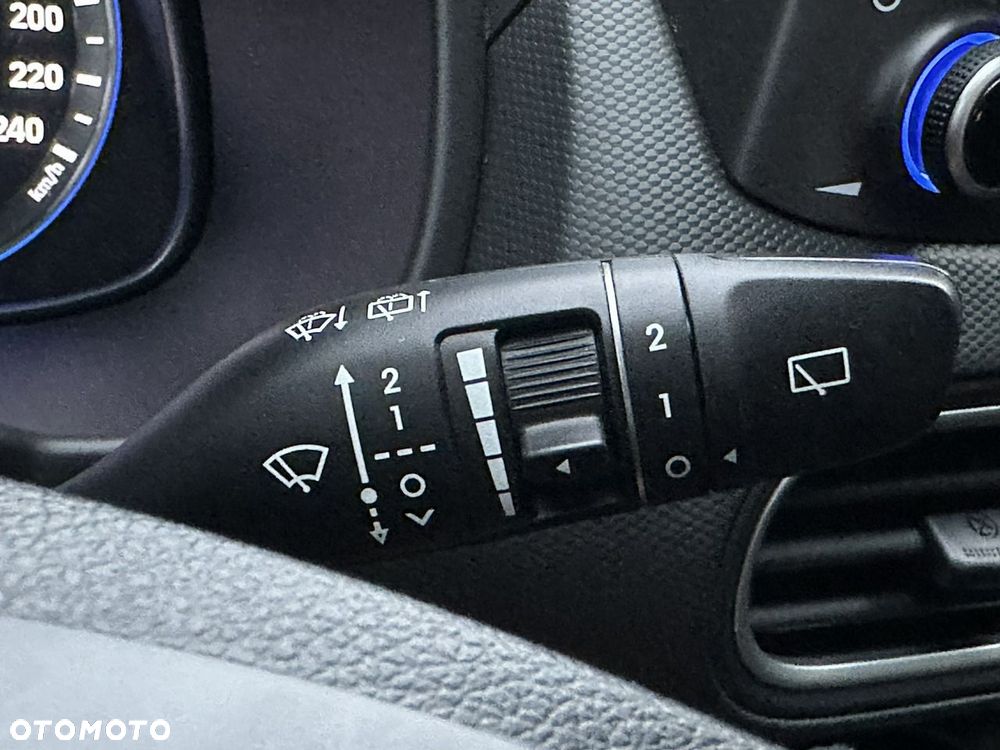 Hyundai Kona - 36