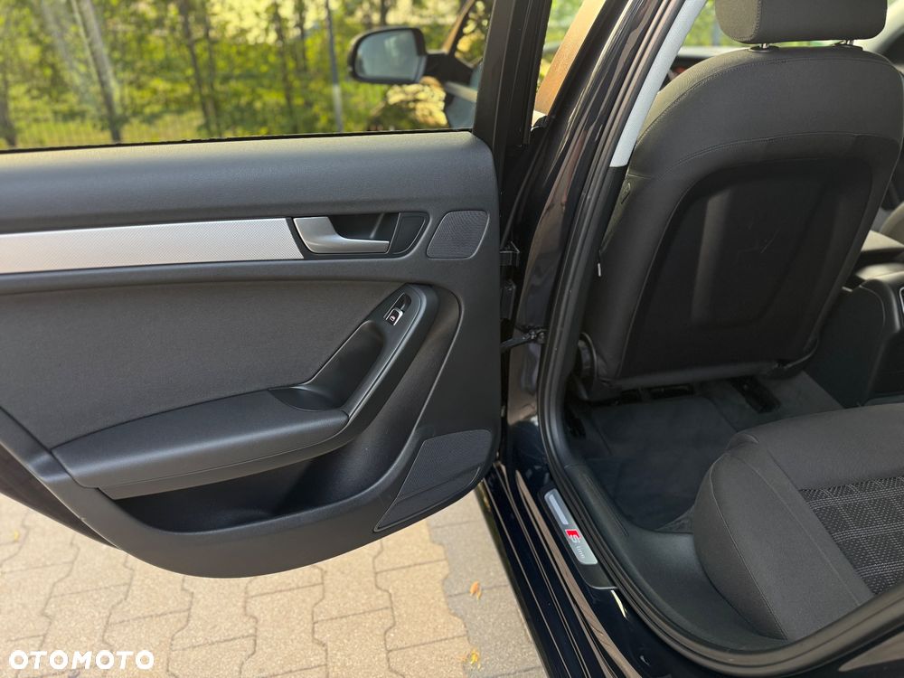 Audi A4 Avant 2.0 TDI DPF S line Sportpaket - 34