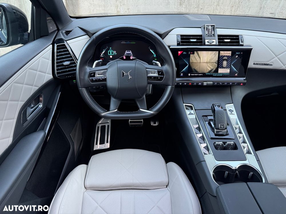 DS Automobiles DS 7 Crossback 4x4 300 RIVOLI - 17